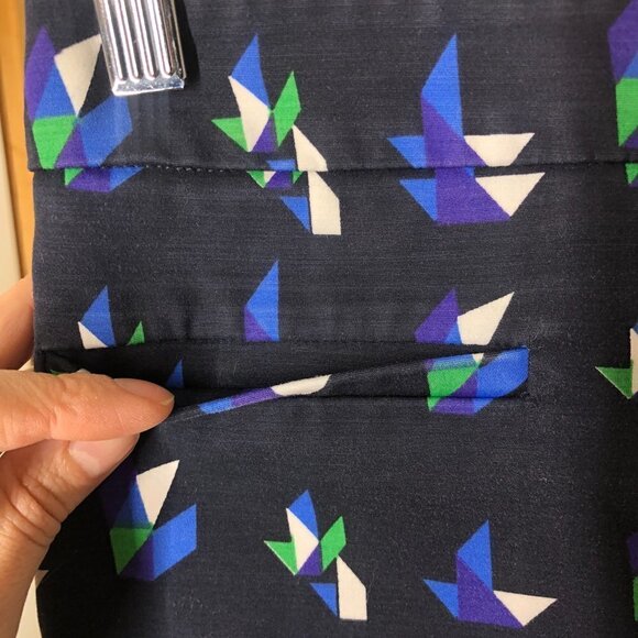 CLUB‎ MONACO Navy Geometric Blue White Green Shorts Sz 0 - Picture 4 of 10